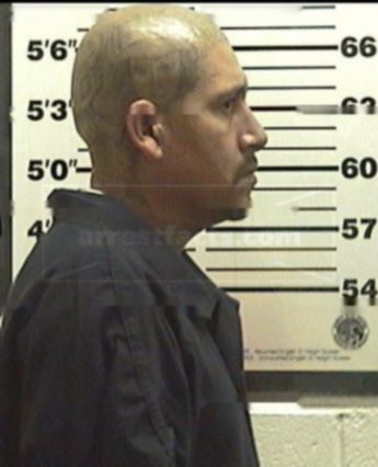 Julian Leos