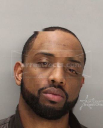 Banks Tezarray Jaqui