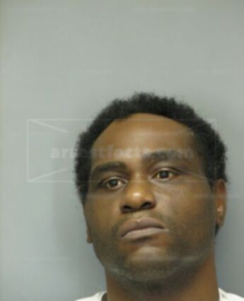 Dwayne M Facon