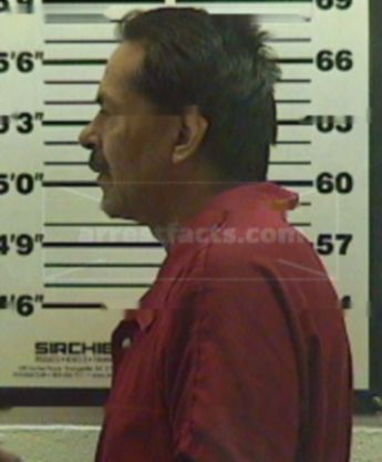 Daniel S Martinez