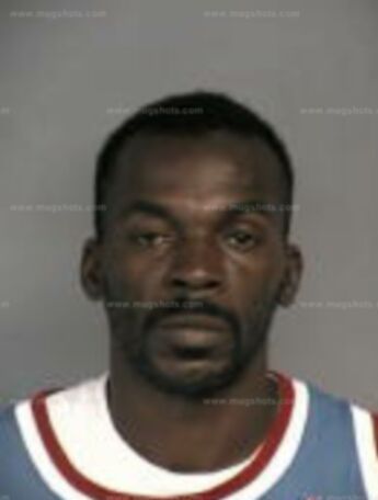 Cecil T Reaves