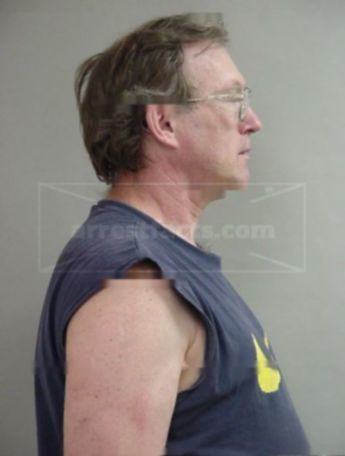 Larry D Foland