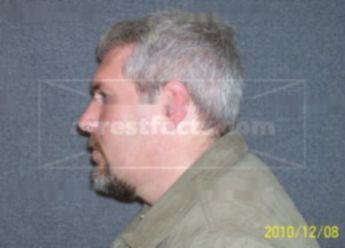 Robert E Standeven