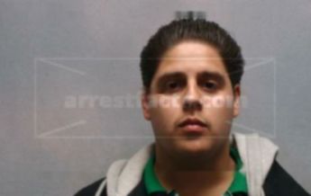 Nicos Lorenzo Robles