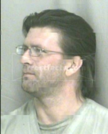 Ronnie D Vaden