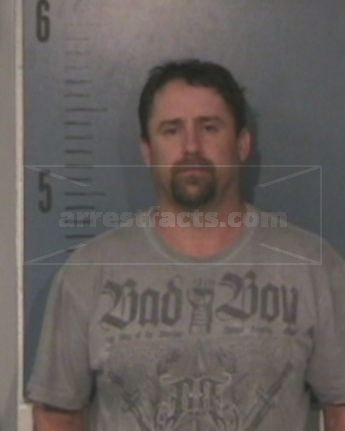 Michael Wray "mike" Qualls