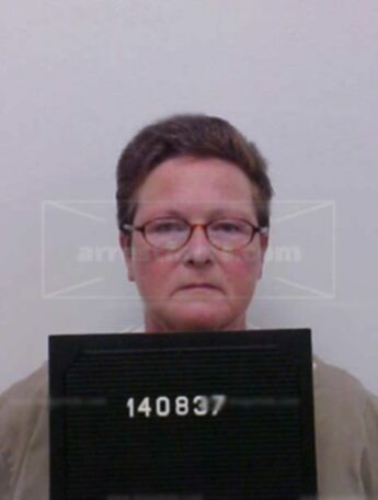 Karen L Hampton