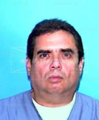 Leonardo J Fernandez