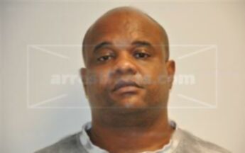 Kewon Mantreal Benson