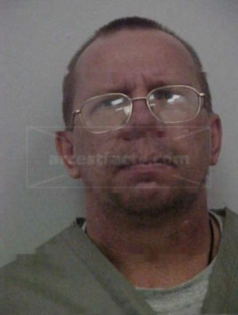 Kenneth R Tamplen