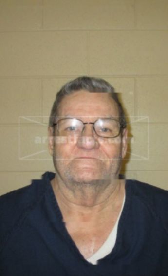 Larry D Shelton
