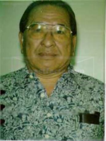 Charles Y Higa