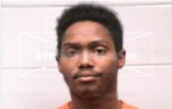 Devonte L Simpson