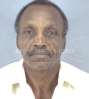 Johnny L Harris