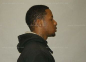 Deandre L Avery