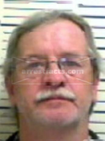 Roger D Morris