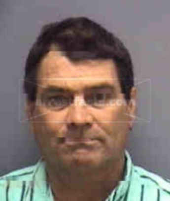 Thomas M Huey