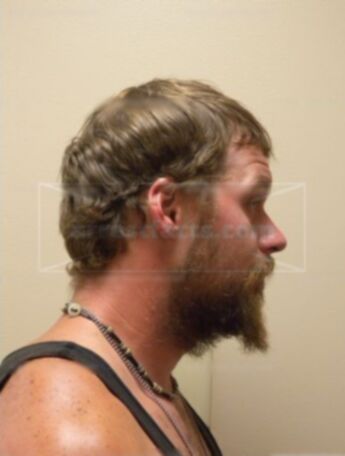 Dustin D Wallsch