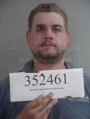 Andrew D Richards