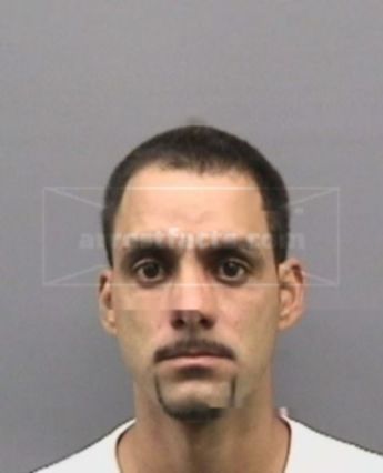 Roy Henriquez