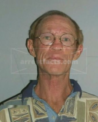 Robert D Bowling