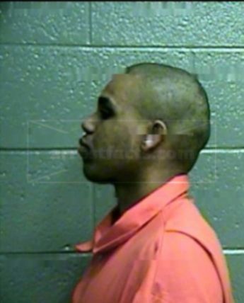 Deshawn R Roberson