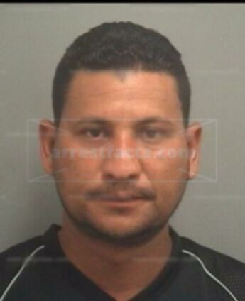 Roberto Calixflores