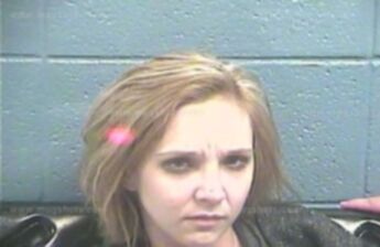Chasity R Smith
