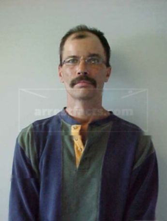 Dickie L Seiger