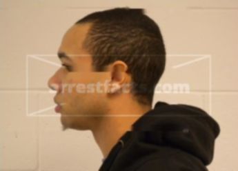 Quinton L Thomas