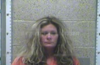 Laura J Knapp