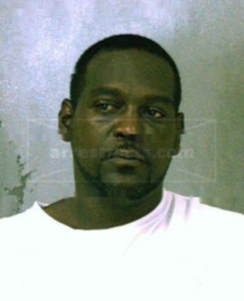 Lance L Worthy