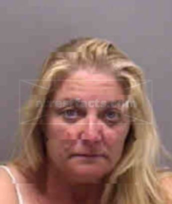 Kerri L Bates