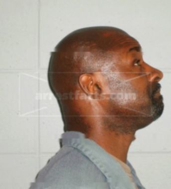 Derrick T Benton