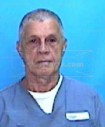 Armando Leon