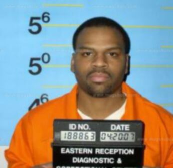 Robert D Moorehead