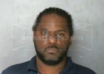 Tshakai Simmons