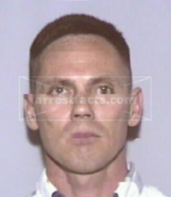 Robert C Robinette