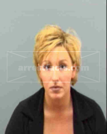Nicole R Elias
