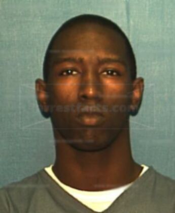 Javon L Robinson