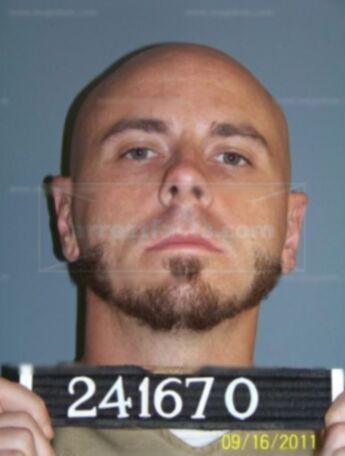 Dustin L Hutchinson