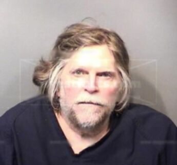 Robert E Luther
