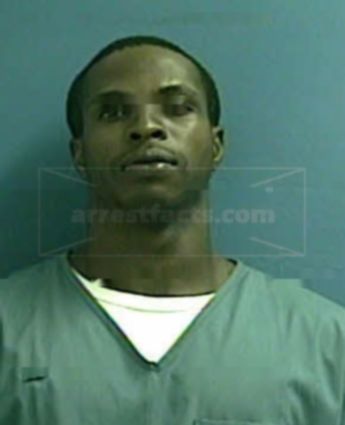 Shelton John Benoite