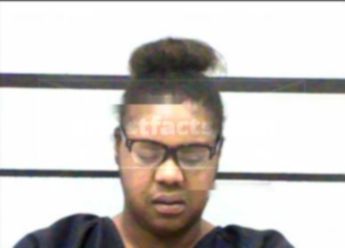 Arlett Monee James