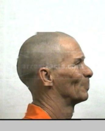 Michael J Loyd