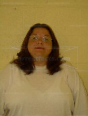 Leslie R Harless