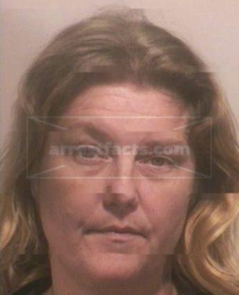 Leslie A Daniels