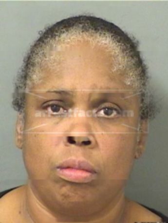 Thais Eyvonne Spence