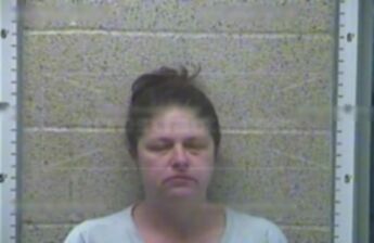 Tammy Lee Stott