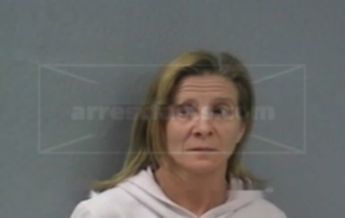 Leah R Durbin